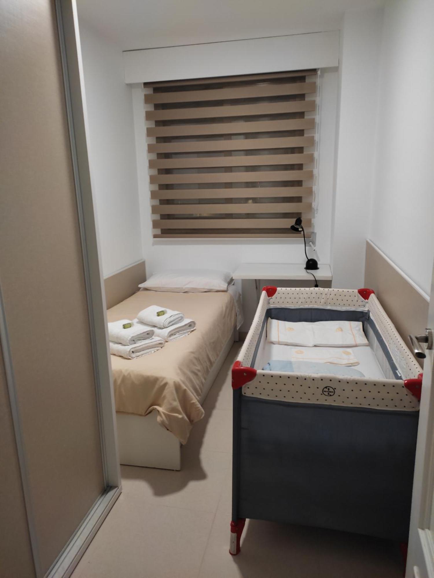Apartamento Con Balcon Cerca Del Centro Castellon de la Plana Bagian luar foto